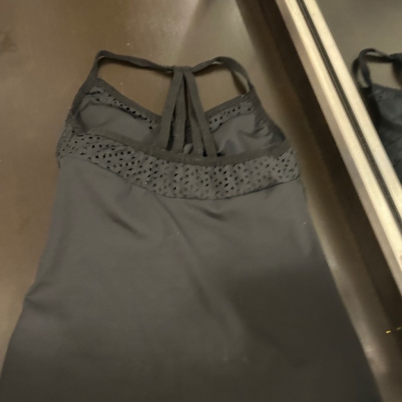 beyond Yoga Tank in size small - Picture 2 of 3